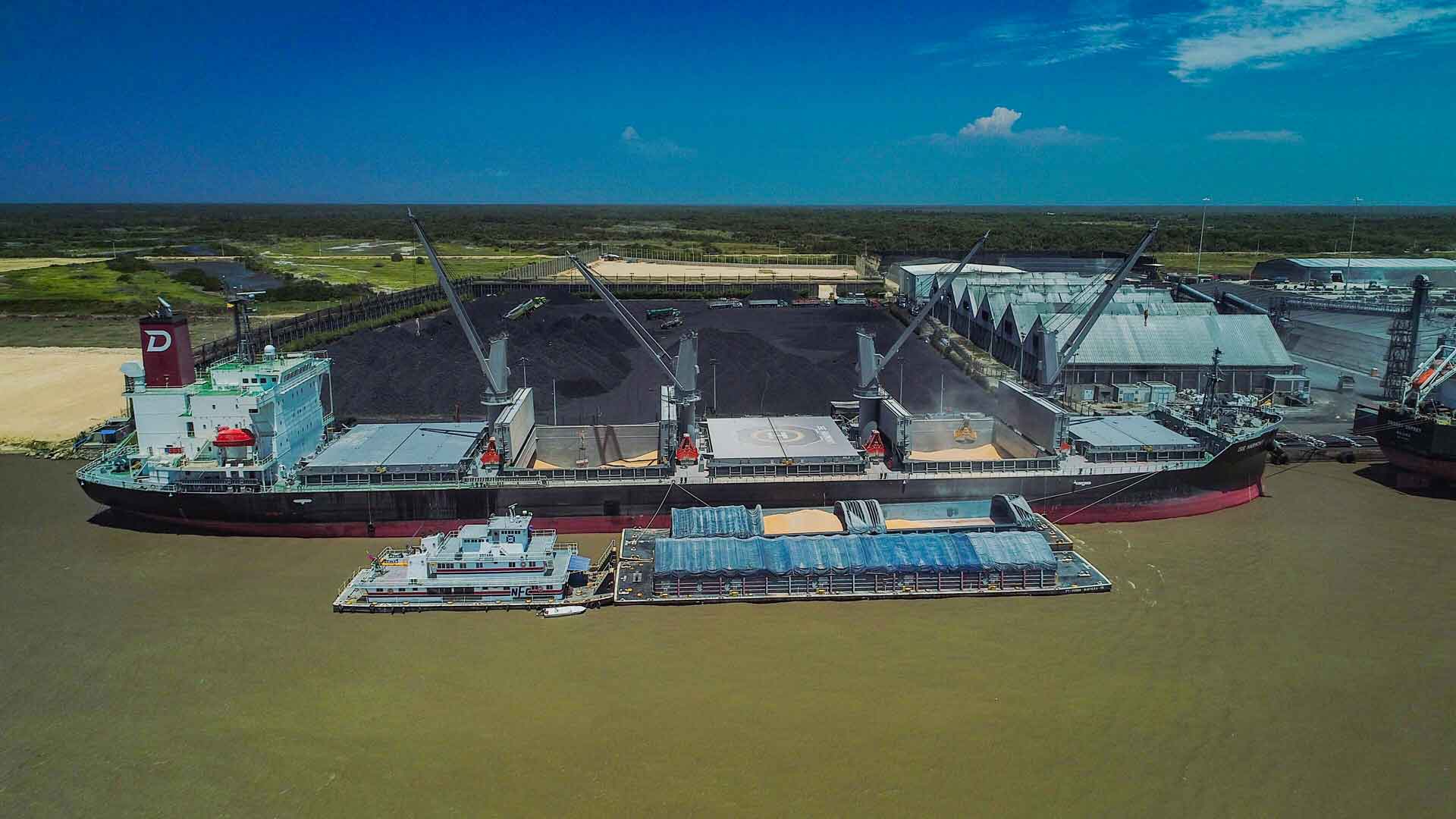Naviera Fluvial Colombiana